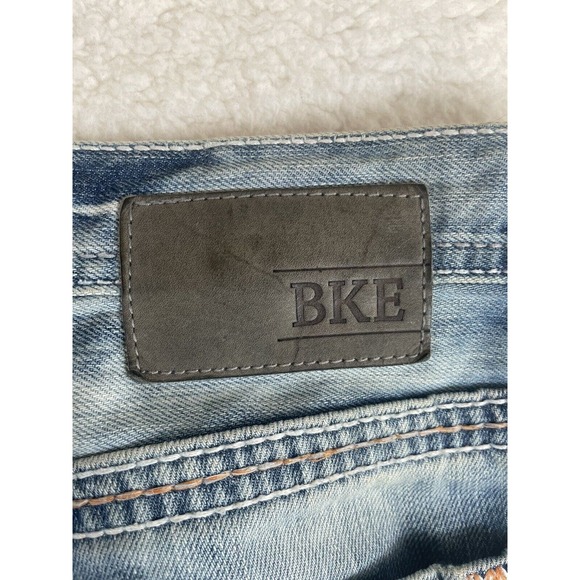 BKE Buckle Jeans Mens Sz 30S Jake Straight Leg Blue Medium Wash Distressed - Picture 13 of 16